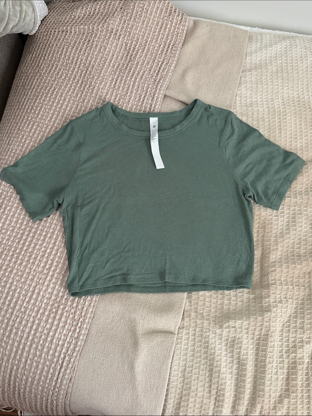 lululemon athletica Ribbed Green Crop Tee
